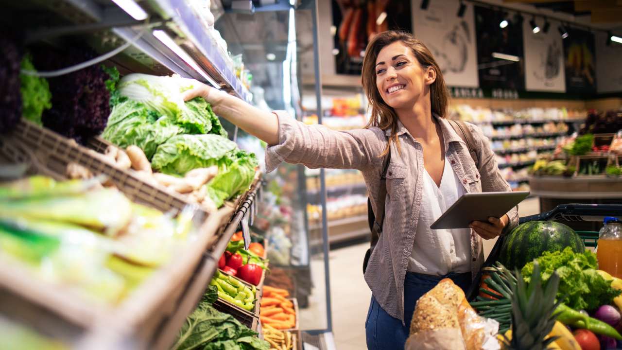 woman-grocery-shopping.jpg