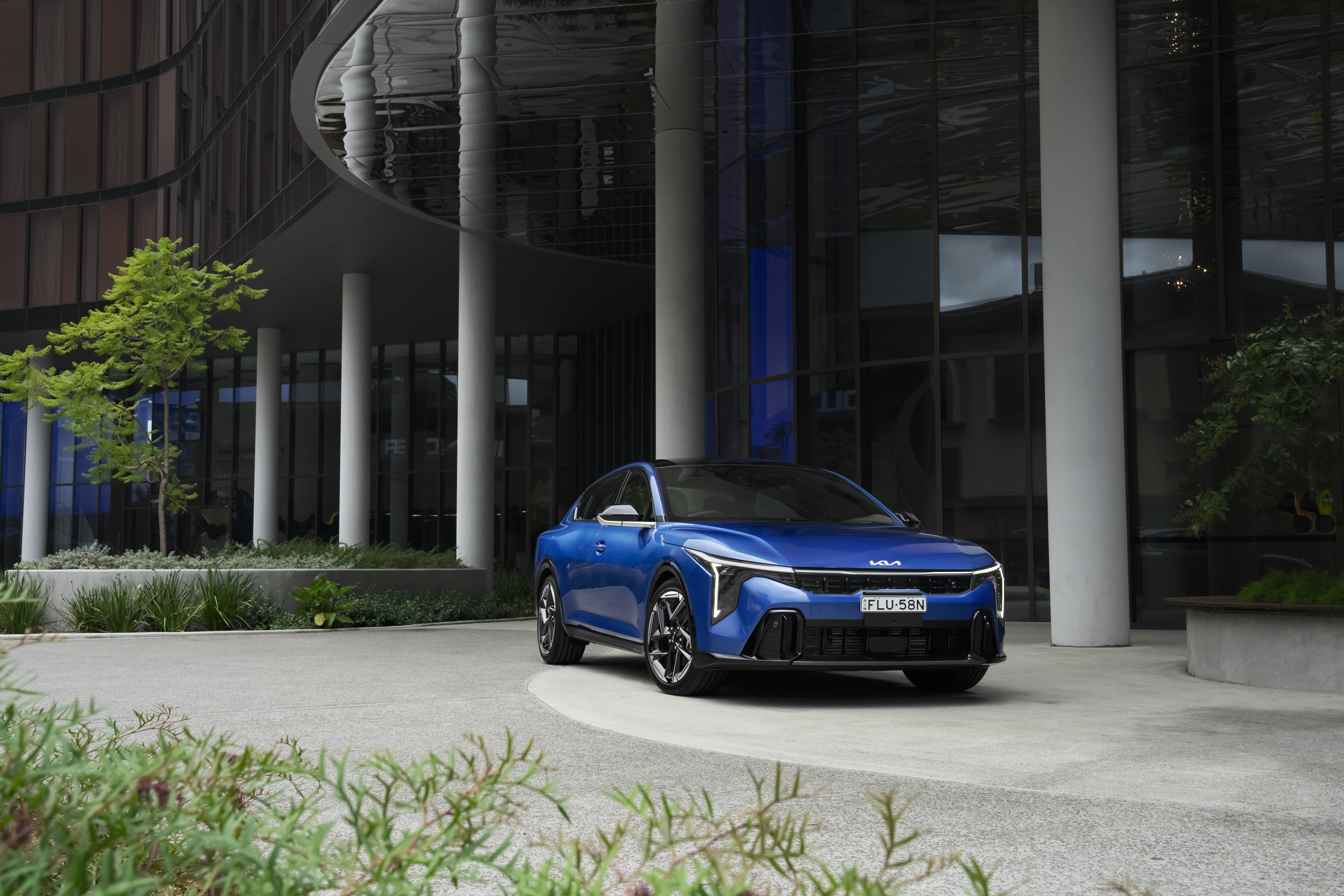 Kia K4 Sedan GT-Line three-quarter view