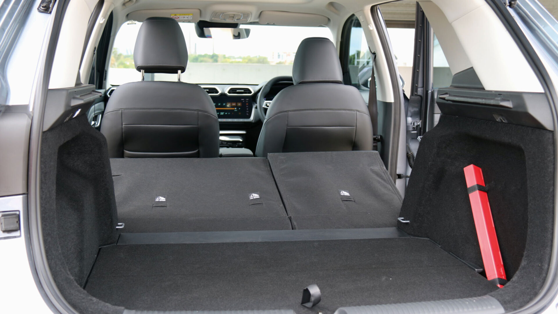 MG ZS Essence Turbo boot