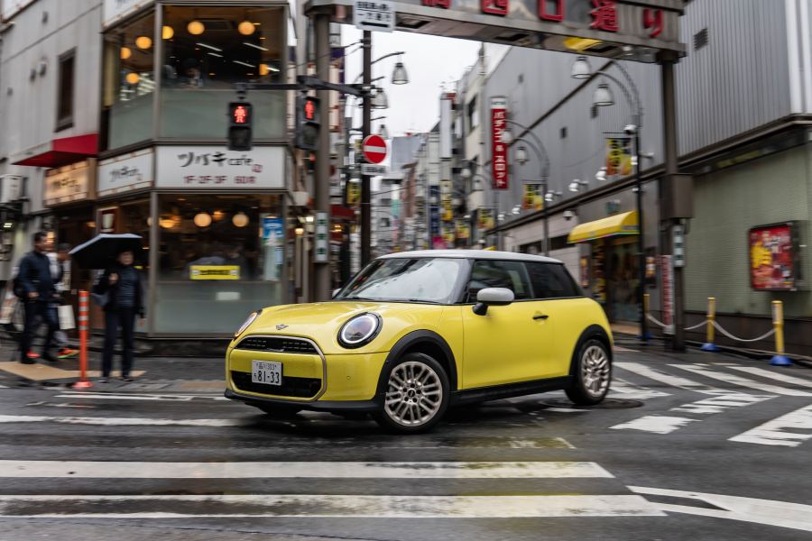 mini-cooper-yellow.jpg