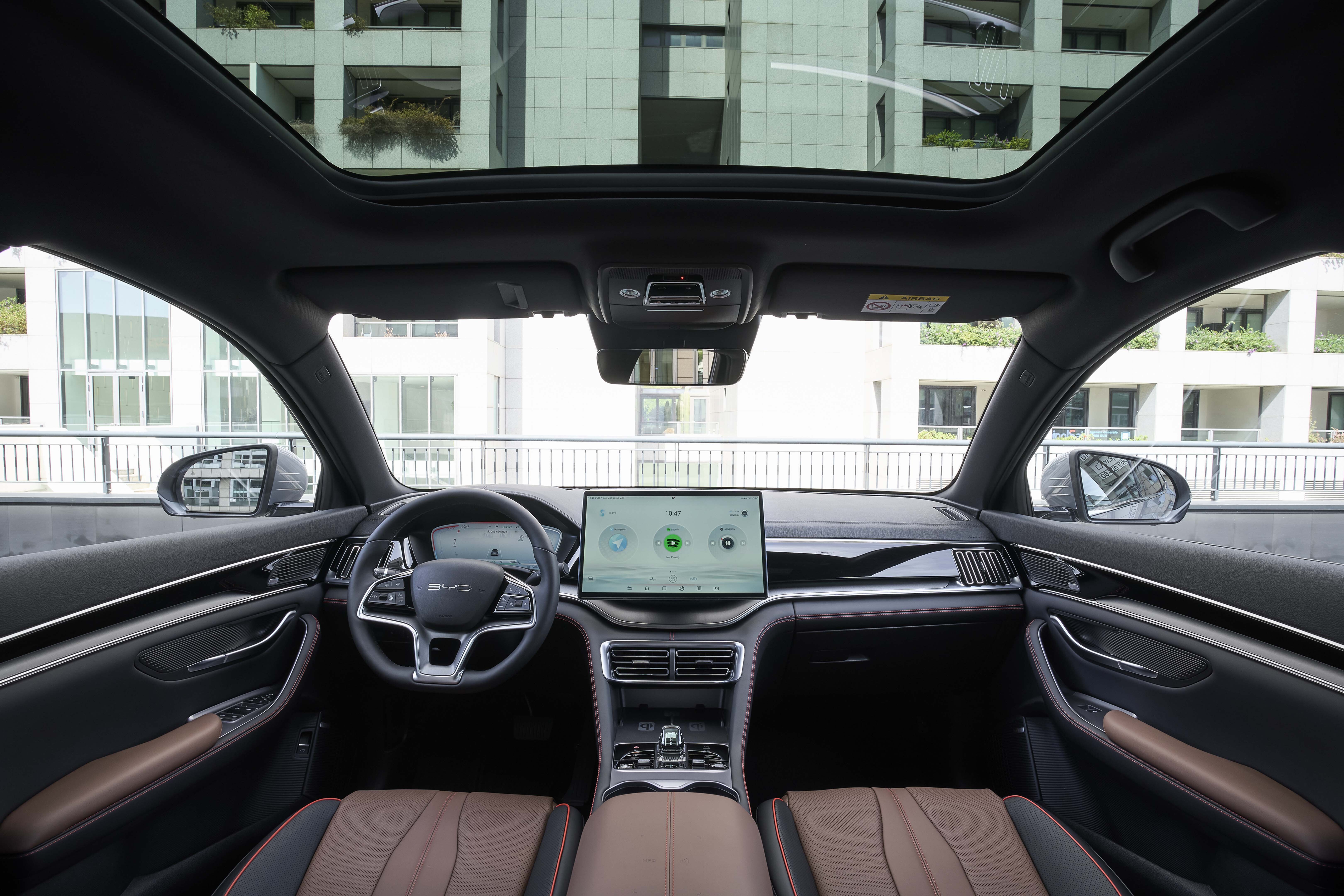 2024-byd-seal-u-dm-i-interior-001.jpg