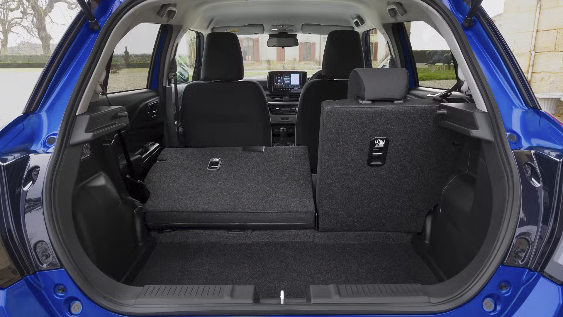 Suzuki_Swift_Hybrid_Plus_7.png